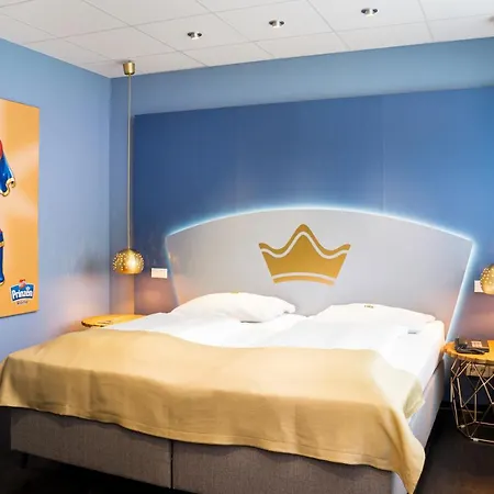 Food فندق نيوفيد